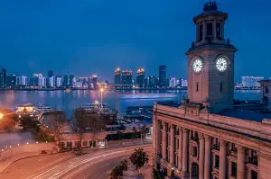 武汉三镇士气爆棚，温网八强战遇上曼城，目标明确直指晋级(武汉三镇队取得主场四连胜)